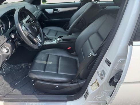 Used 2013 Mercedes-Benz C 300 4MATIC Sedan image 10