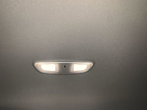 Used 2023 Volvo XC90 B6 Plus image 31