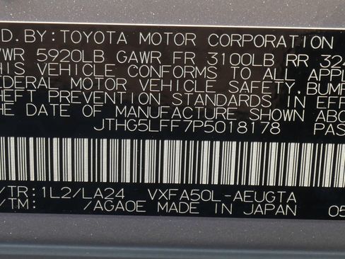 Used 2023 Lexus LS 500 w/ Luxury Package image 25