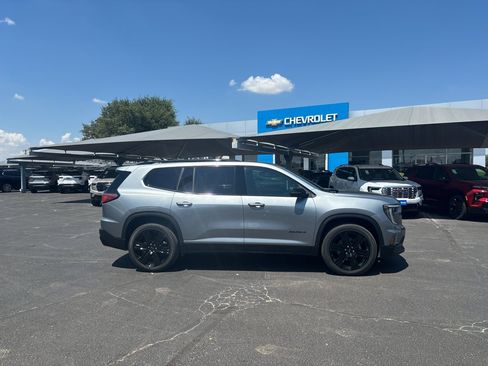 Used 2026 GMC Acadia Elevation w/ Black Edition FWD image 4
