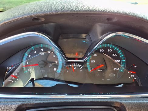 Used 2014 Chevrolet Traverse LT w/ All-Star Edition FWD image 18