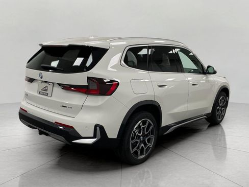 New 2026 BMW X1 xDrive28i w/ Convenience Package AWD/4WD image 3