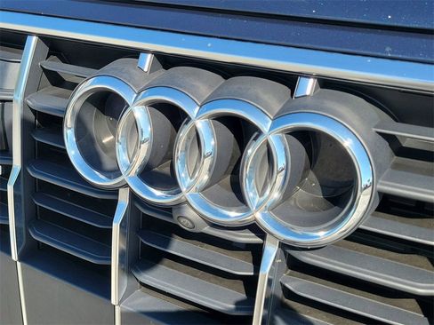 Used 2023 Audi Q7 2.0T Premium Plus w/ Premium Plus Package image 9