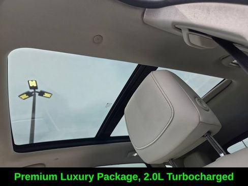 Used 2022 Cadillac XT5 Premium Luxury FWD image 20
