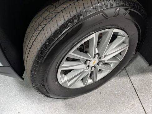 Used 2023 Chevrolet Traverse LT w/ LPO, Floor Liner Package AWD/4WD image 10