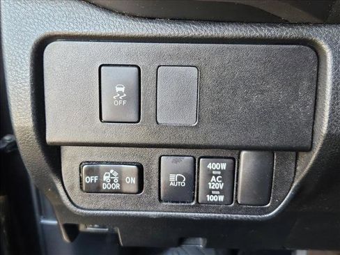 Used 2021 Toyota Tacoma TRD Sport image 13