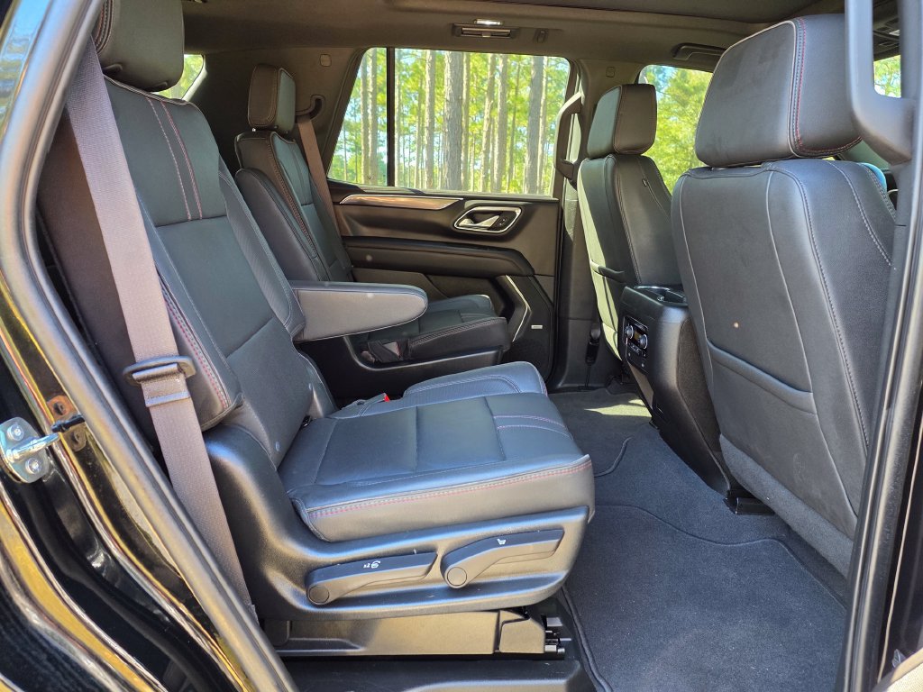 Used 2023 Chevrolet Tahoe RST w/ Luxury Package RWD image 21