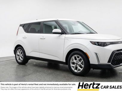 Used 2025 Kia Soul LX w/ LX Technology Package