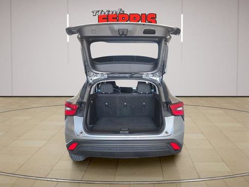 Used 2024 Chevrolet Trax LS image 9