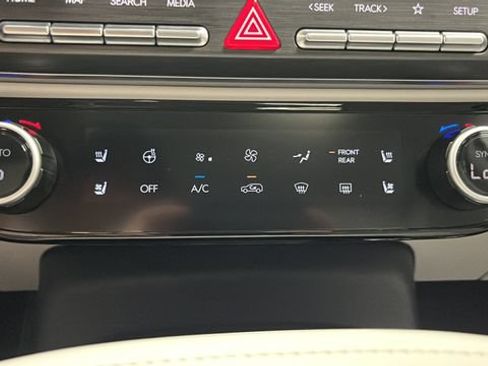Used 2026 Hyundai Palisade Calligraphy AWD/4WD image 18