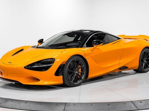Used 2026 McLaren 750S RWD image 7