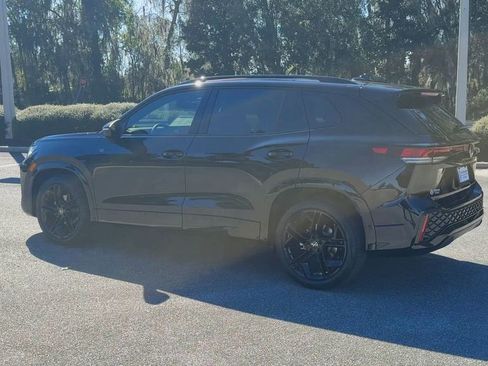 New 2026 Volkswagen Tiguan SE R-Line image 6