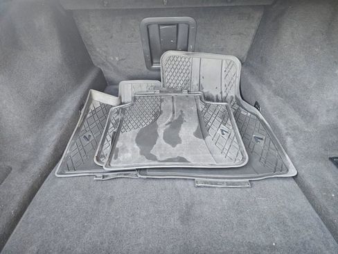 Used 2019 BMW 750i xDrive w/ Executive Package image 27