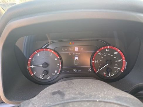 Used 2021 Nissan Titan PRO-4X w/ Pro-4x Convenience Package image 14