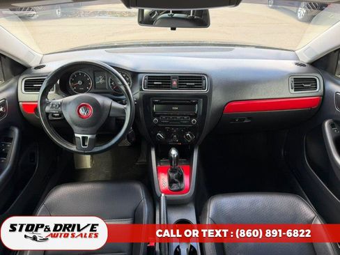 Used 2014 Volkswagen Jetta SE image 10