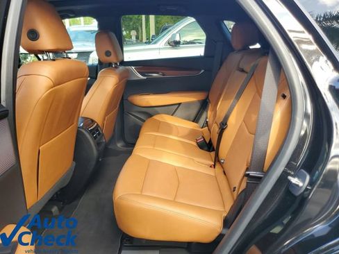 Certified 2024 Cadillac XT5 Premium Luxury w/ Technology Package FWD image 12