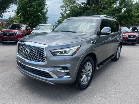 Used 2018 INFINITI QX80 4WD w/ Driver Assistance Package image 3