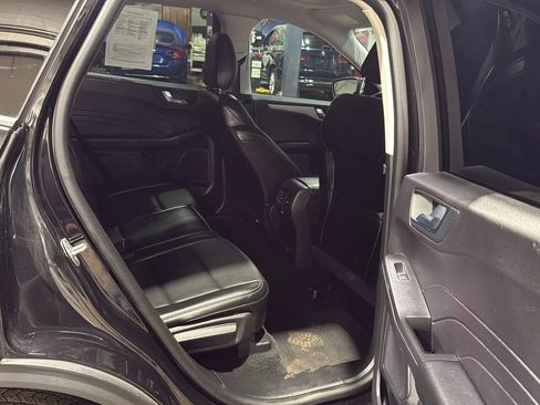 Used 2022 Ford Escape SEL image 27
