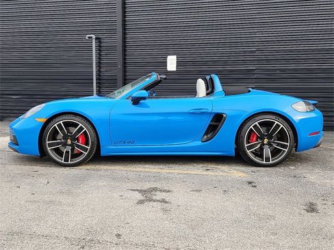 New 2025 Porsche 718 Boxster GTS image 2
