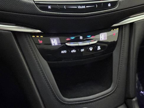 Used 2018 Cadillac XT5 Luxury image 35