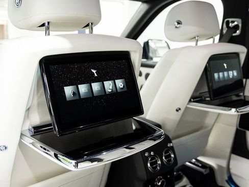 New 2026 Rolls-Royce Cullinan AWD/4WD image 53