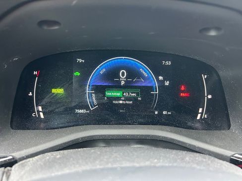 Used 2025 Toyota Camry SE w/ Multimedia Upgrade Package FWD image 23