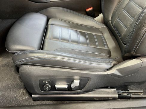 Used 2023 BMW M240i xDrive Coupe w/ Premium Package image 22