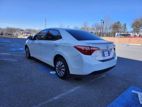 Used 2017 Toyota Corolla LE image 17