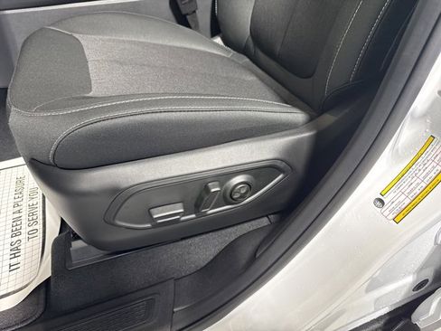 New 2025 Jeep Grand Cherokee Laredo X w/ Luxury Tech Group I image 13