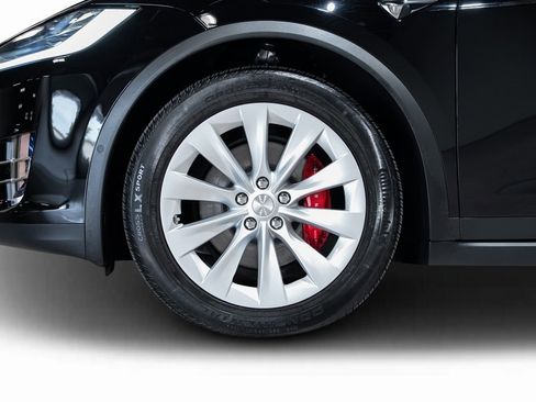 Used 2021 Tesla Model X Performance image 28