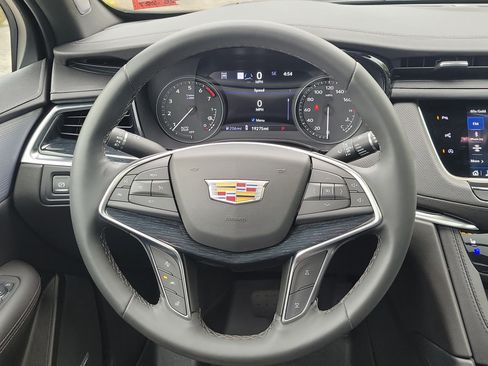 Certified 2025 Cadillac XT5 Premium Luxury w/ Technology Package AWD/4WD image 21