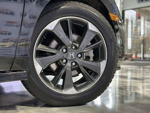 Used 2024 Honda Odyssey Elite image 32