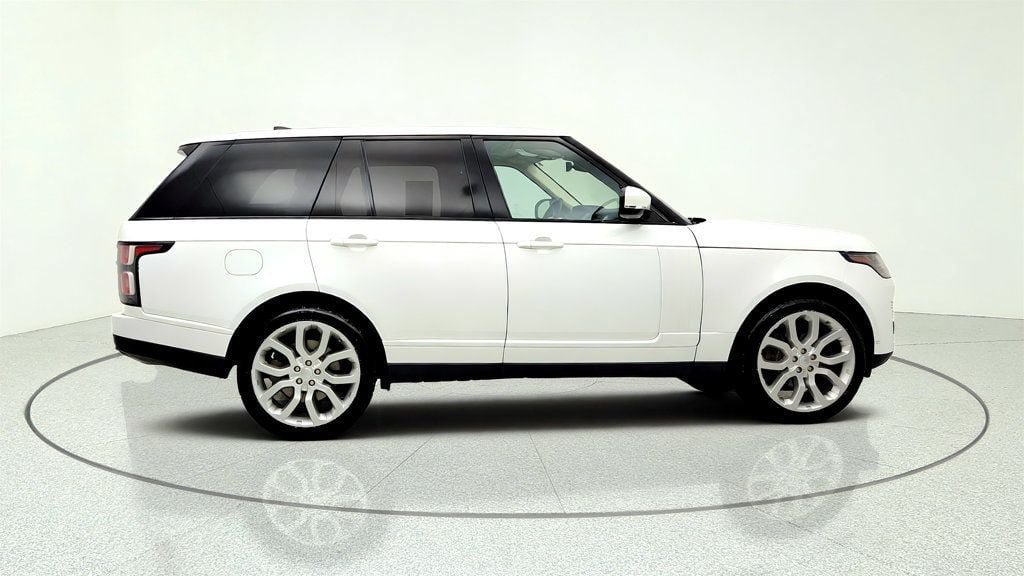 Used 2019 Land Rover Range Rover HSE AWD/4WD image 4