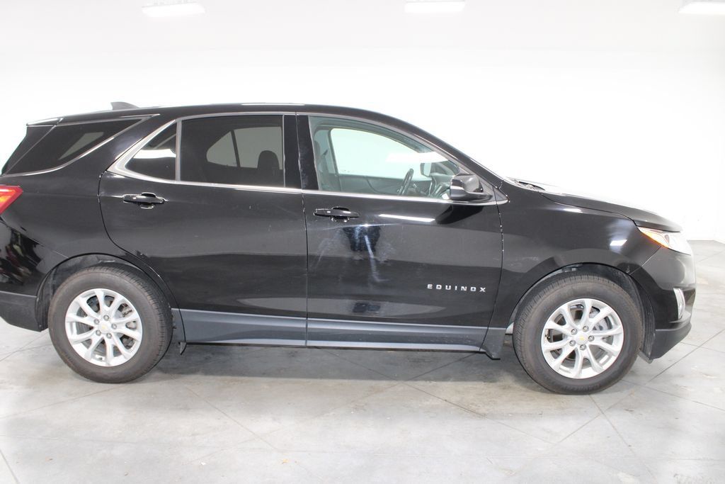 Used 2019 Chevrolet Equinox LT w/ LPO, Cargo Package FWD image 11