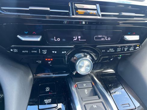 Used 2024 Acura MDX w/Technology Package image 31