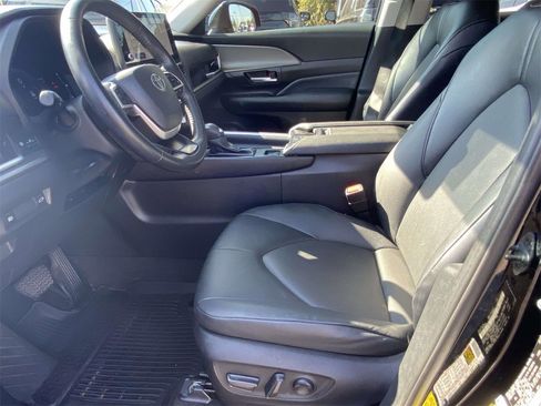 Used 2024 Toyota Grand Highlander AWD Hybrid image 15