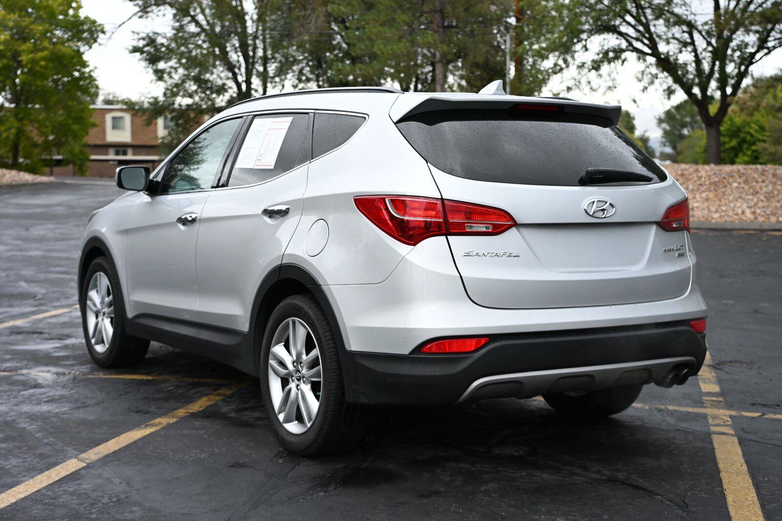 Used 2014 Hyundai Santa Fe Sport 2.0T w/ Navigation Package 06 AWD/4WD image 3