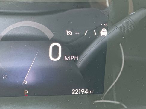 Certified 2024 Buick Encore GX Sport Touring FWD image 22