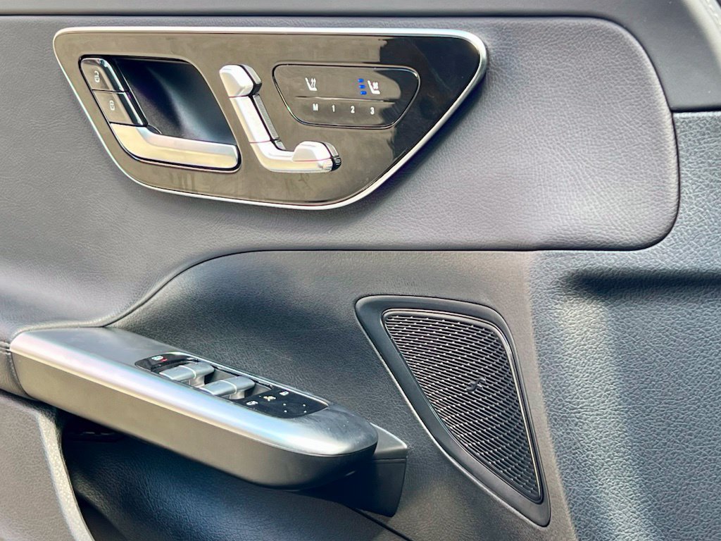 Certified 2022 Mercedes-Benz C 300 4MATIC Sedan image 39
