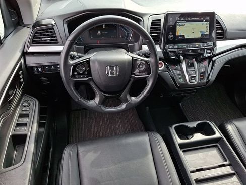 Used 2023 Honda Odyssey Touring image 2