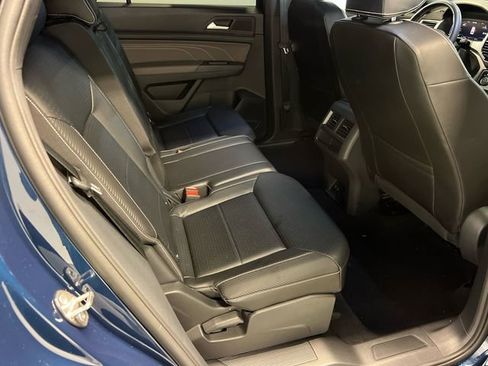 Certified 2023 Volkswagen Atlas Cross Sport SE FWD image 13