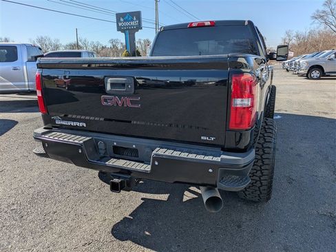 Used 2018 GMC Sierra 2500 SLT w/ Duramax Plus Package image 6