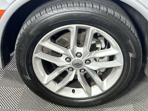 Used 2024 Dodge Durango R/T AWD/4WD image 9
