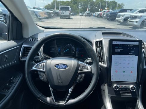 Used 2024 Ford Edge SEL AWD/4WD image 16