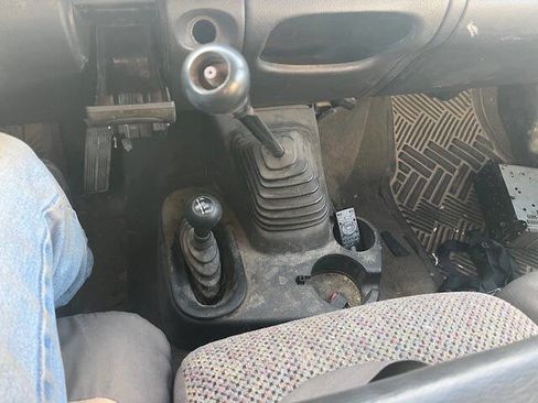 Used 1998 Dodge Ram 2500 Truck 4x4 Regular Cab image 6