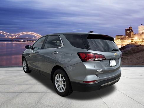 Used 2023 Chevrolet Equinox LT AWD/4WD image 3