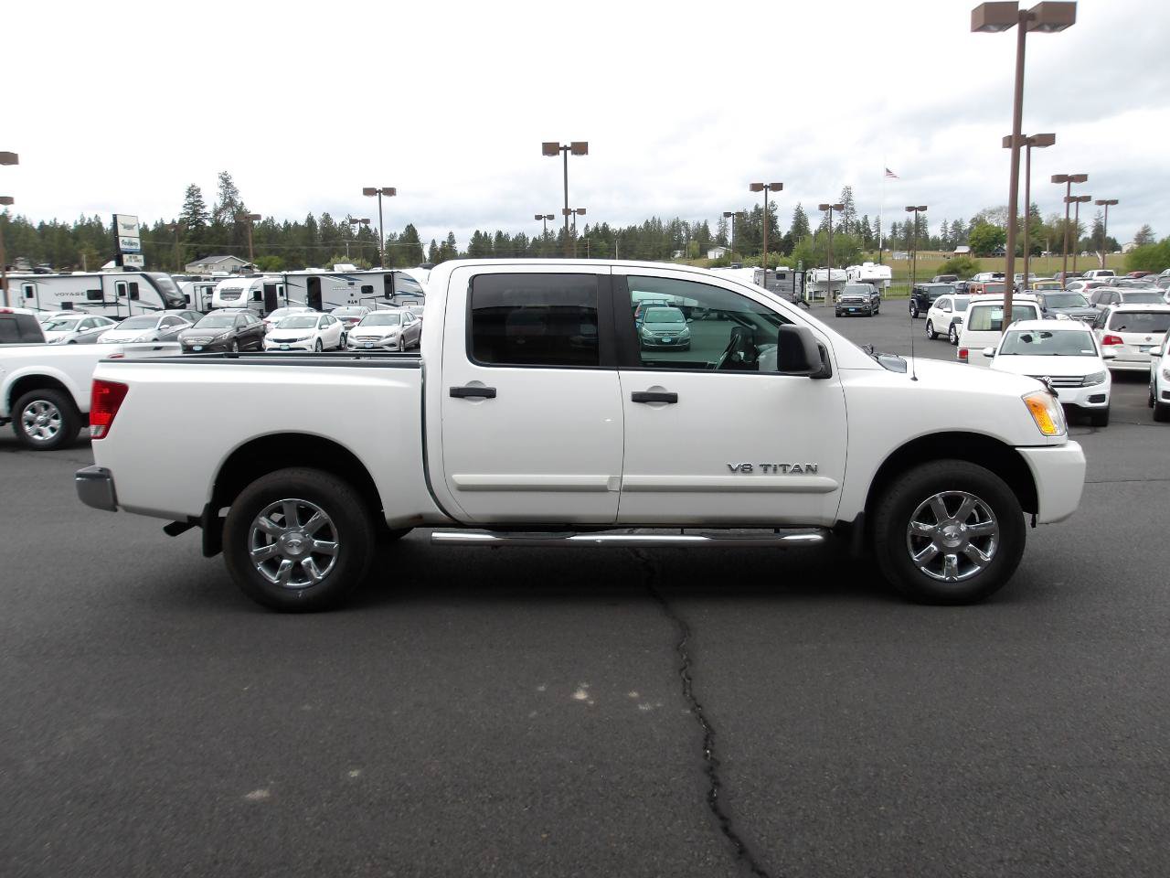 Used 2011 Nissan Titan S AWD/4WD image 6