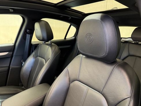 New 2025 Alfa Romeo Stelvio Sprint w/ Convenience Package AWD/4WD image 31