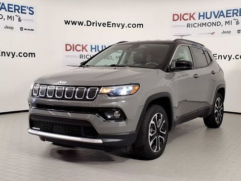 Used 2022 Jeep Compass Limited AWD/4WD image 1