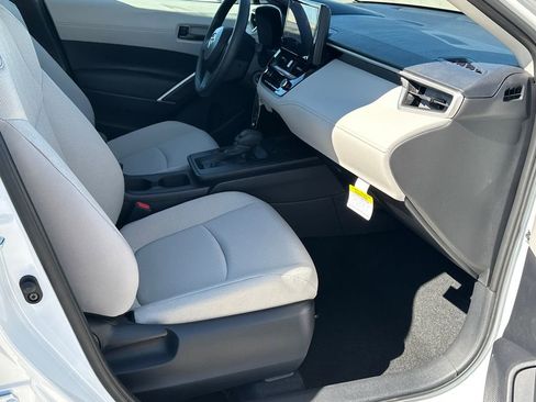 New 2026 Toyota Corolla Cross L image 9